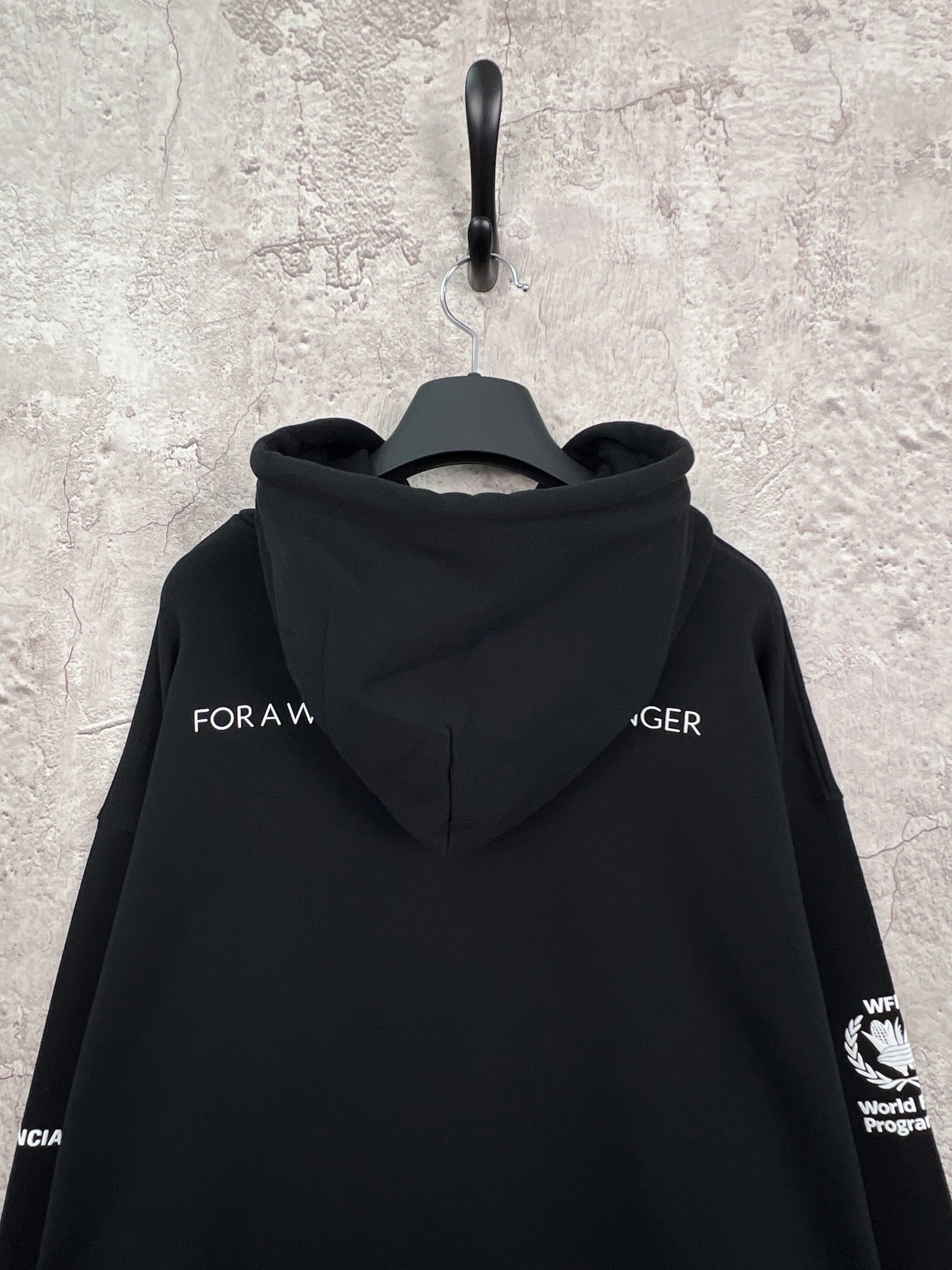 wg.luxury- 218593i16 oversized item:D-F443J2301